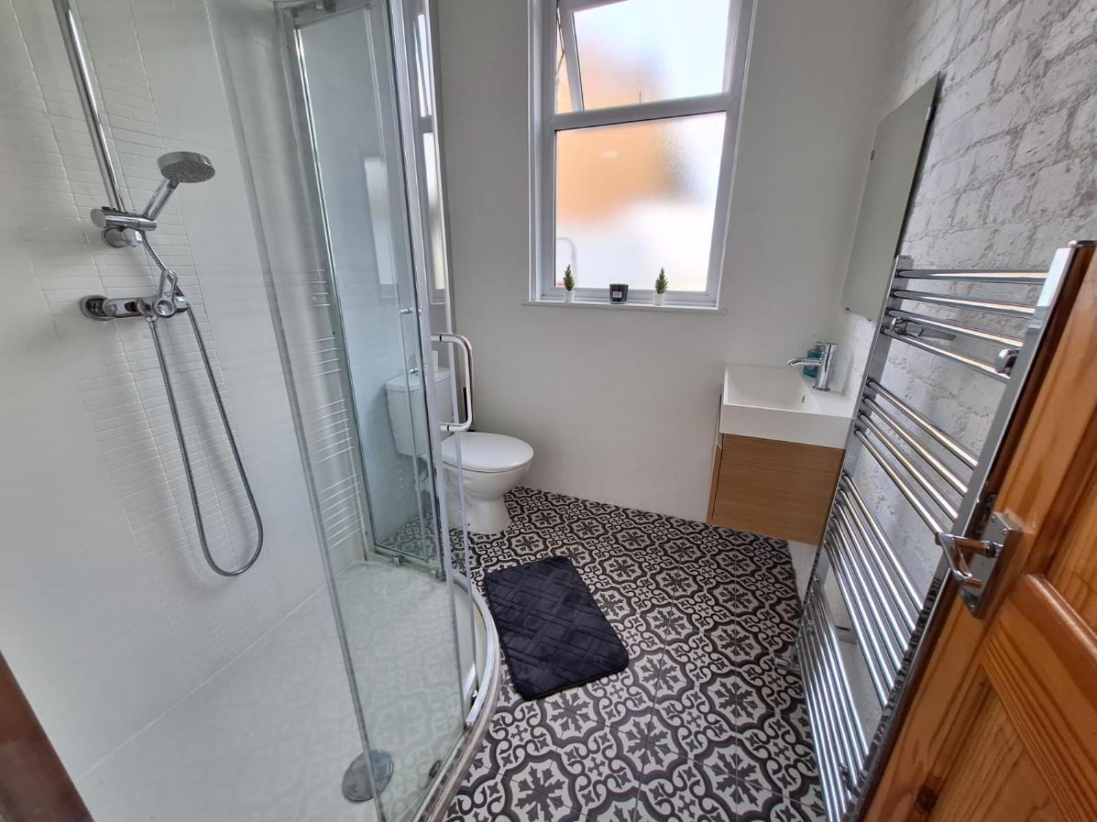 Modern Ground Floor Flat - 15 Min To Central London公寓 外观 照片